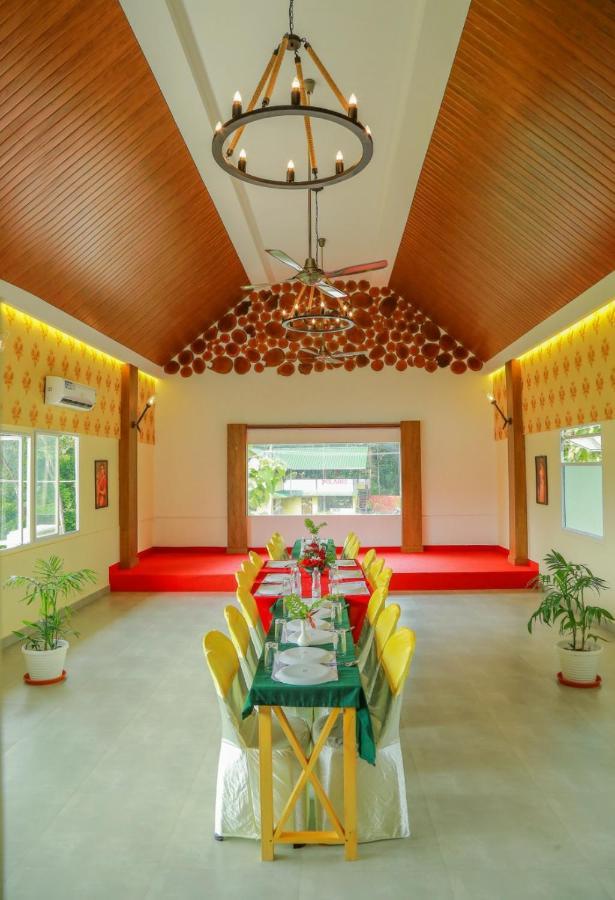 Athirappilly Polaris Resort Kizhake Chālakudi Exterior foto